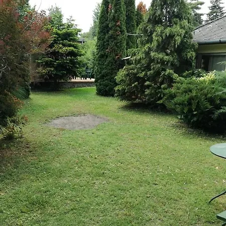 Holiday home Balatonszemesi Vendeghaz *